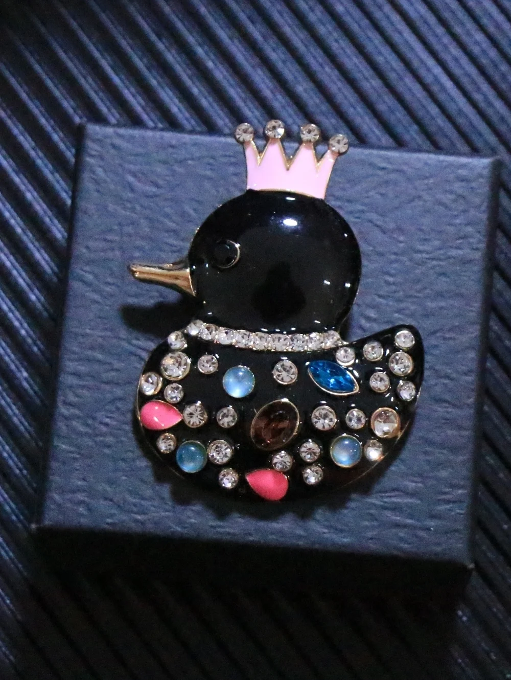 VQ Duck Brooch